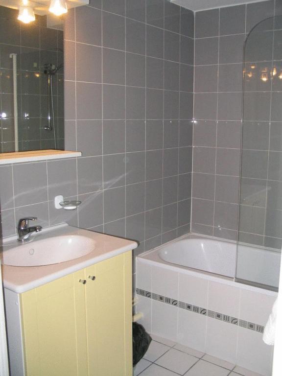 Aparthotel Tempologis à Meylan Chambre photo